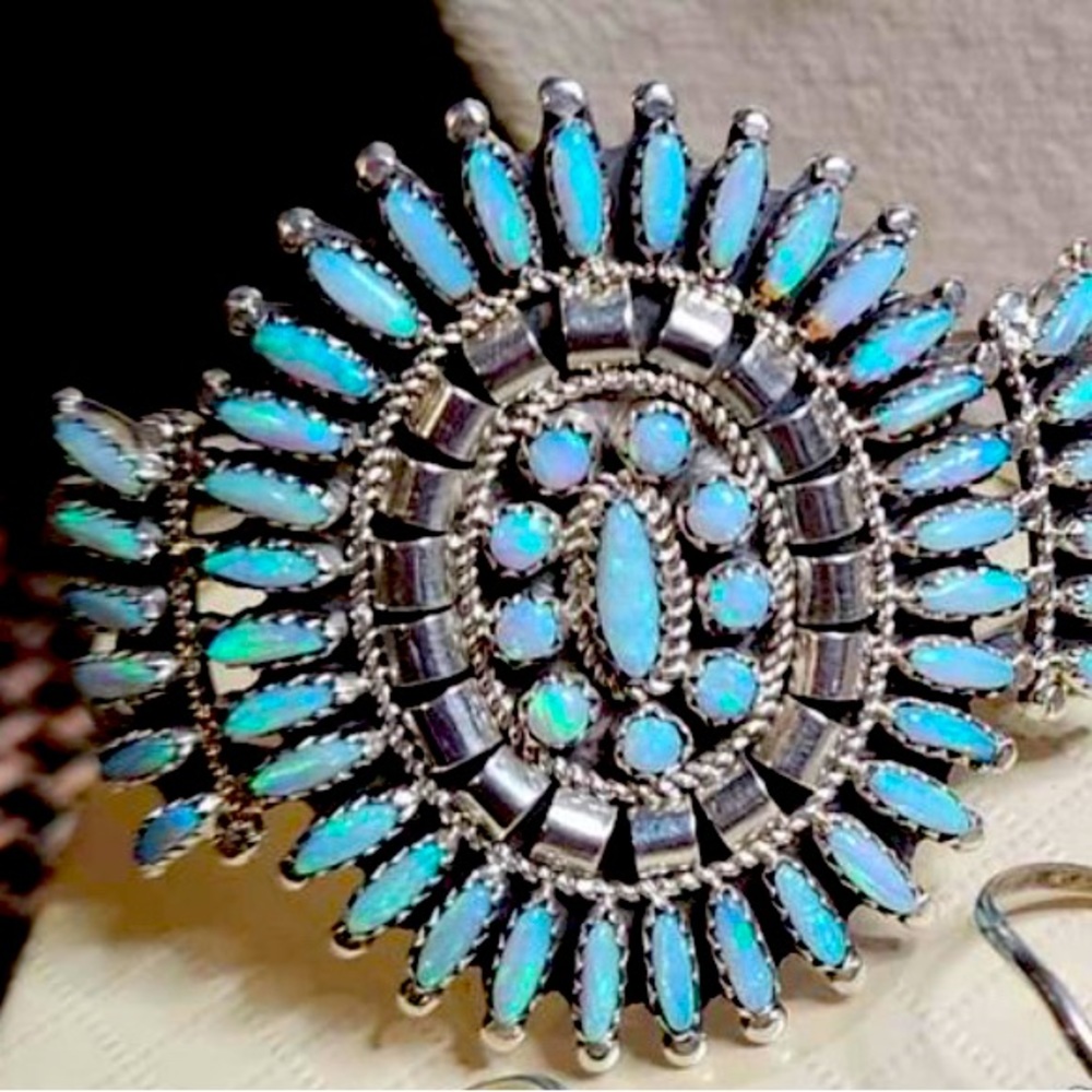 Gorgeous VTG Signed Native American Petite Point Sterling Silver Mined Opal Cuff
